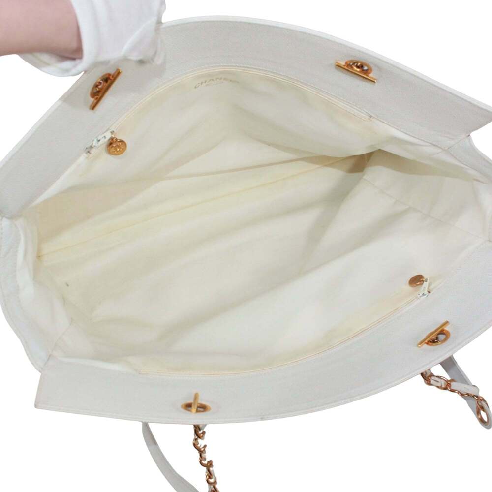 CHANEL White Caviar Leather Logo Tote Bag - Picture 7 of 16